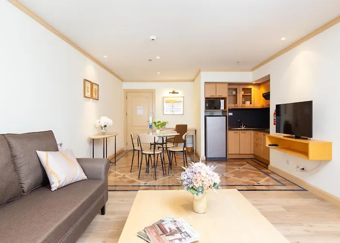 Riverfront Hotel 4*
