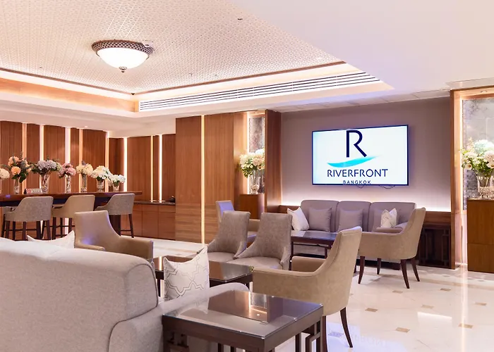 Riverfront Hotel