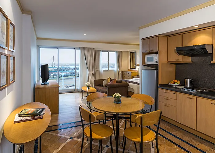 Hotel Riverfront 4*