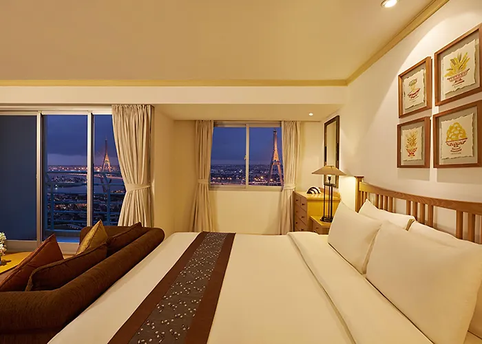 Riverfront Hotel 4*