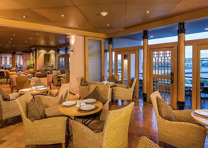 Hotel Riverfront 4*