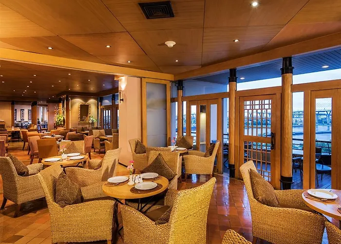 Hotel Riverfront 4*